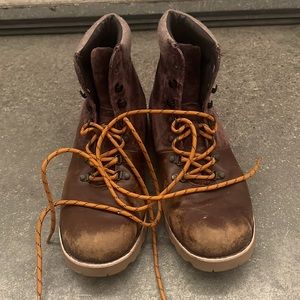 Mens Ugg boots Sz 10